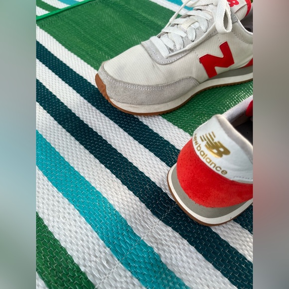 New Balance 720 Athletic Shoes with Suede Mesh - Picture 13 of 13